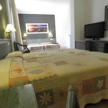 Hotel Santa Anna L'Estartit Rum bild