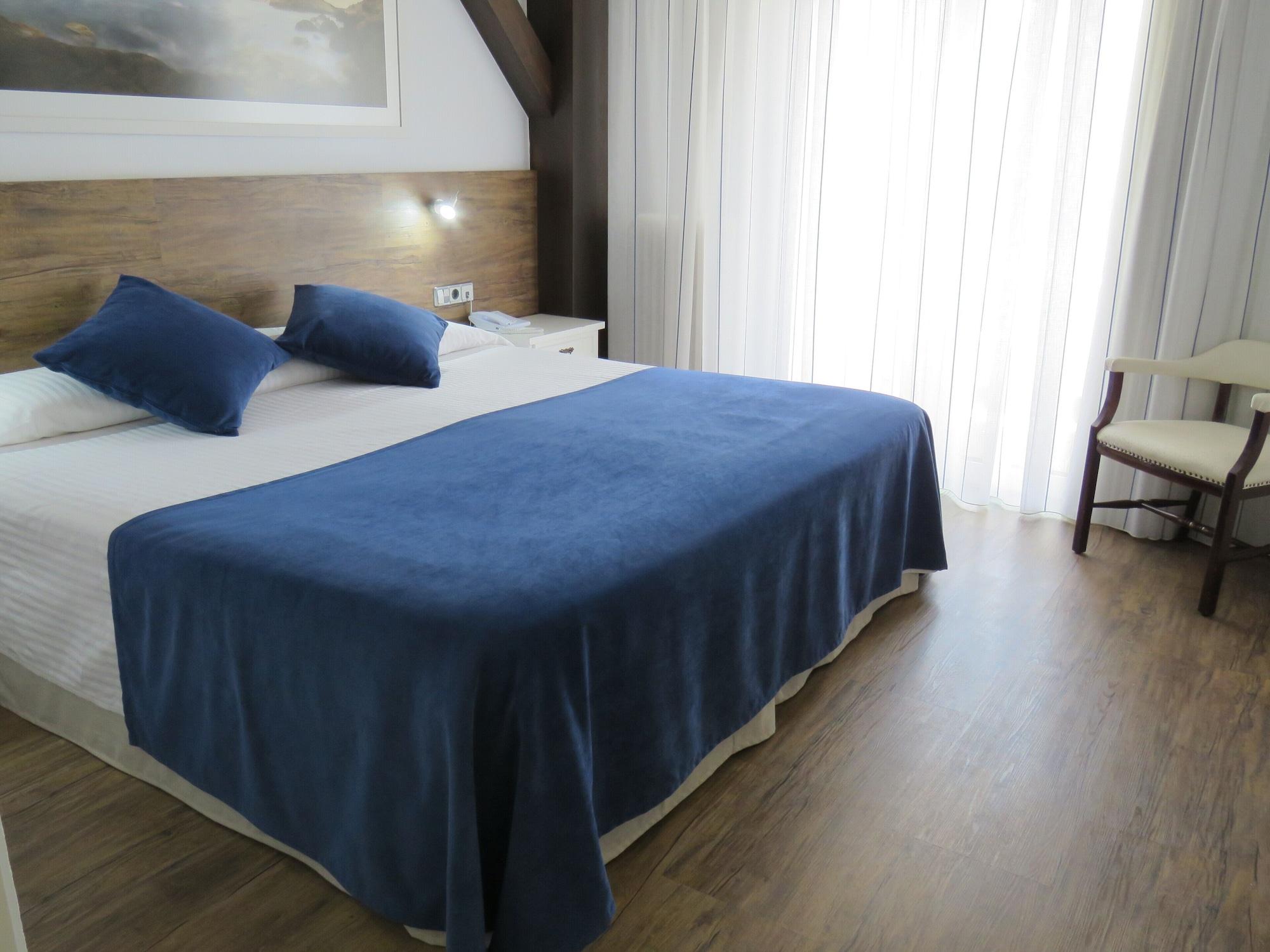 Hotel Santa Anna L'Estartit Exteriör bild