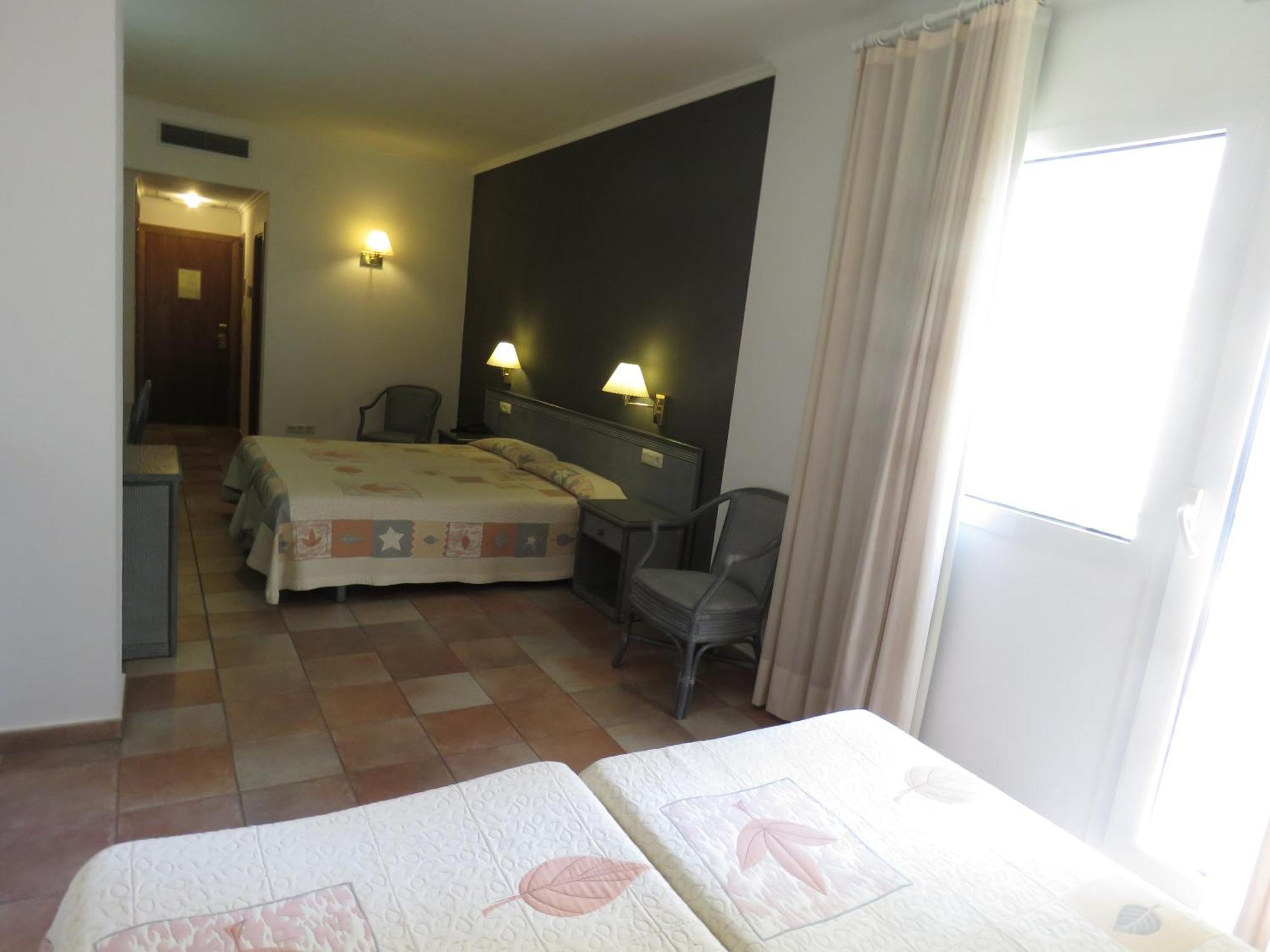 Hotel Santa Anna L'Estartit Rum bild