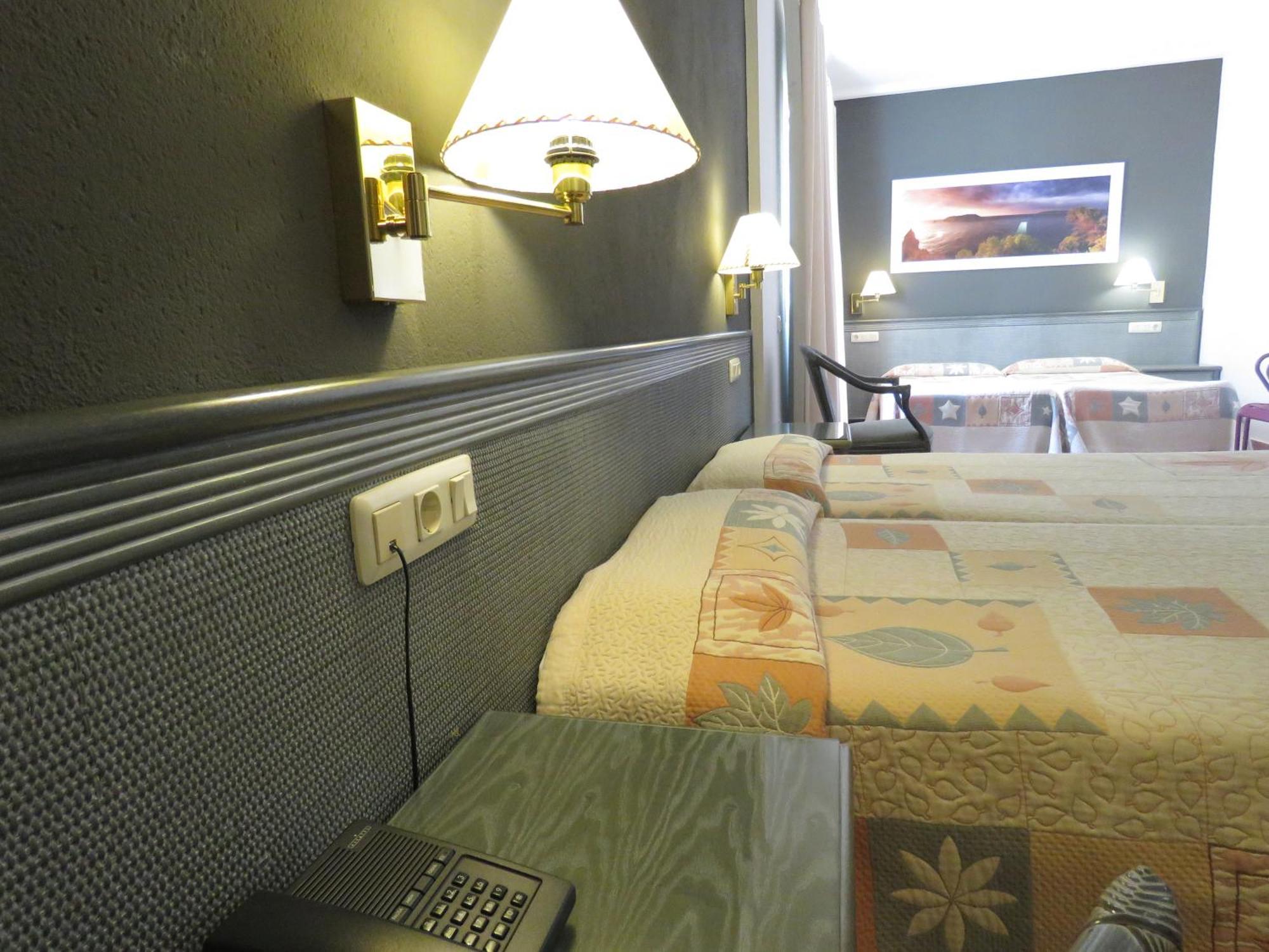 Hotel Santa Anna L'Estartit Rum bild
